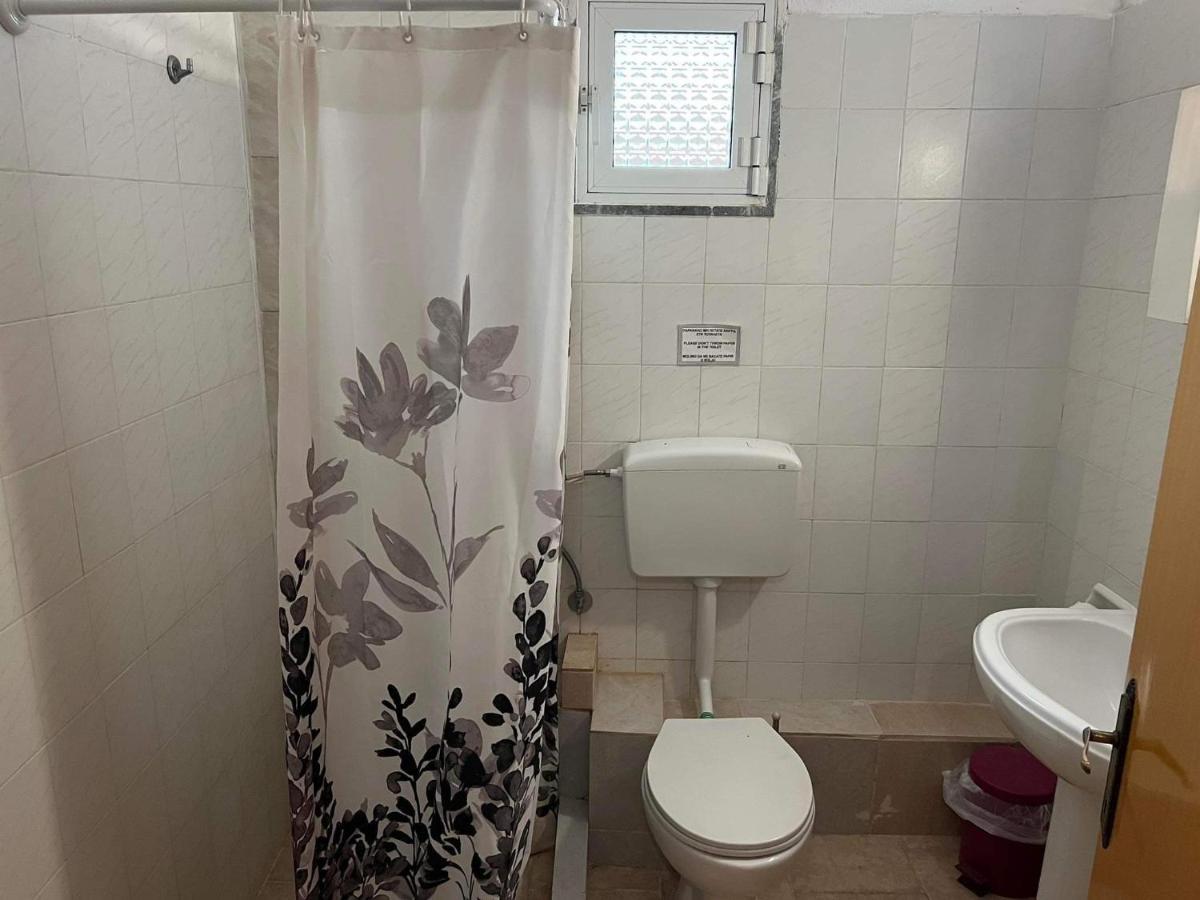 Athanasiadis Studios Vrasná Buitenkant foto